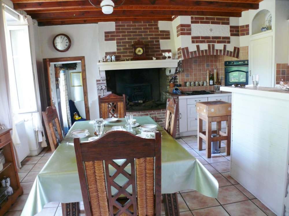 Montournais Papillons B&B - Beauty, Comfort And Peace 25 Mins From Puy Du Fou المظهر الخارجي الصورة